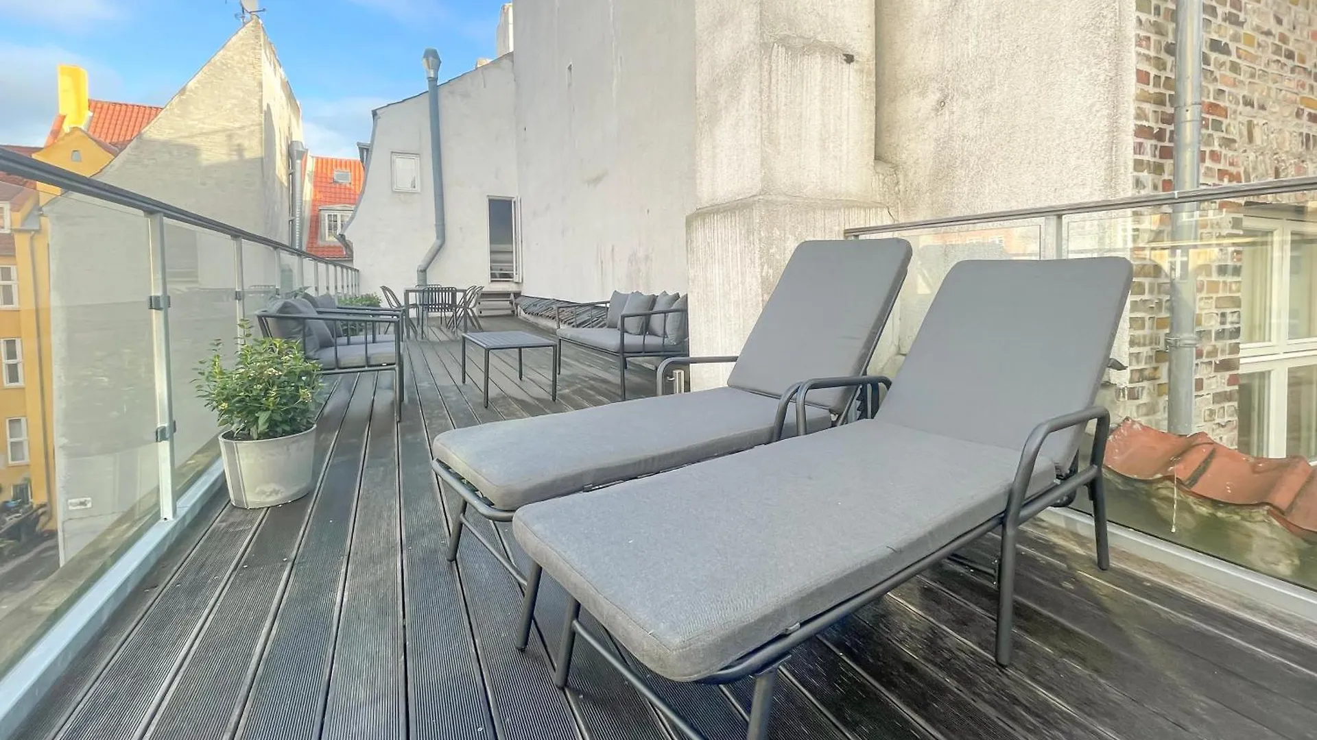 Big 4 Bedroom Apartment With Bathtub By Cph City Hall Square Copenhague 0*,  Dinamarca