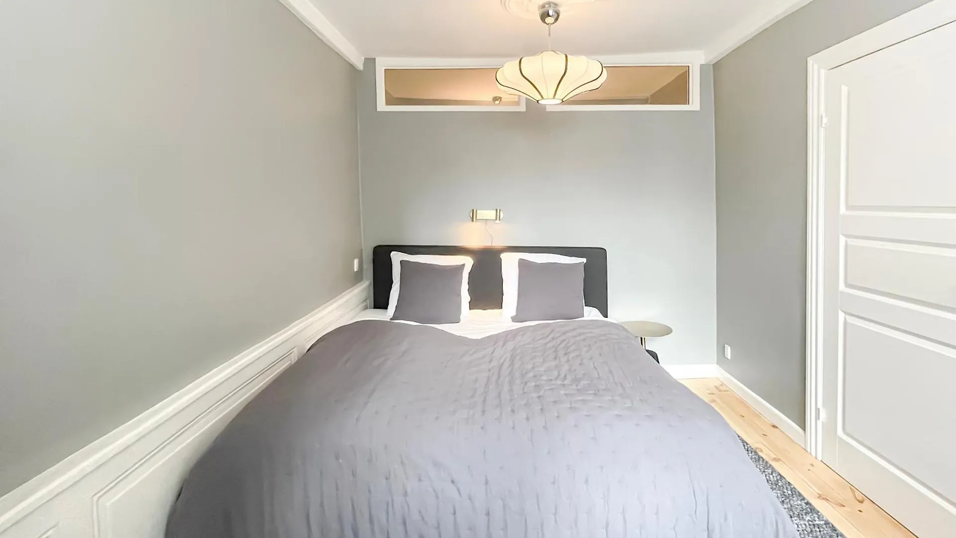 Big 4 Bedroom Apartment With Bathtub By Cph City Hall Square Copenhague