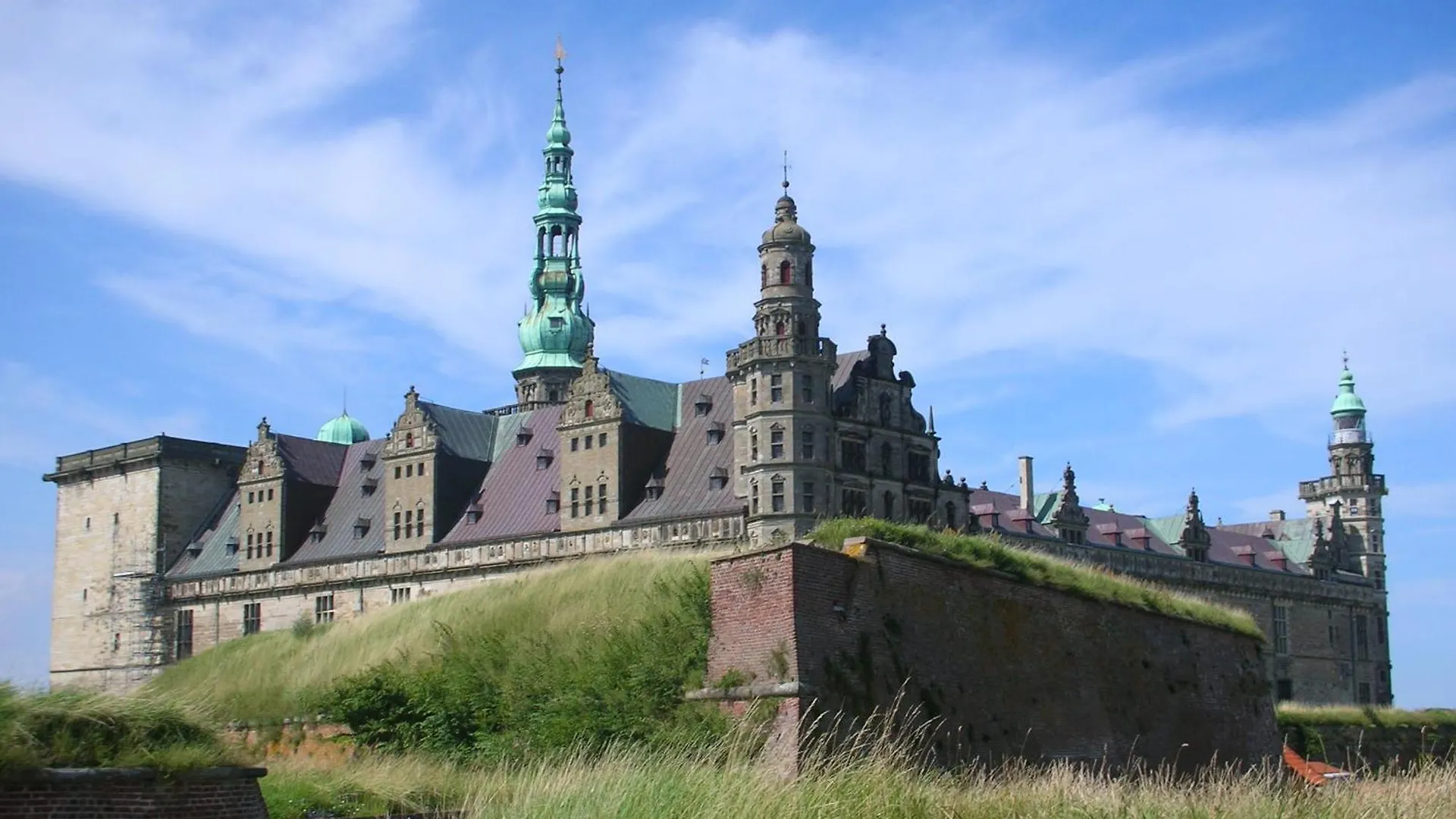 Big 4 Bedroom Apartment With Bathtub By Cph City Hall Square Köpenhamn
