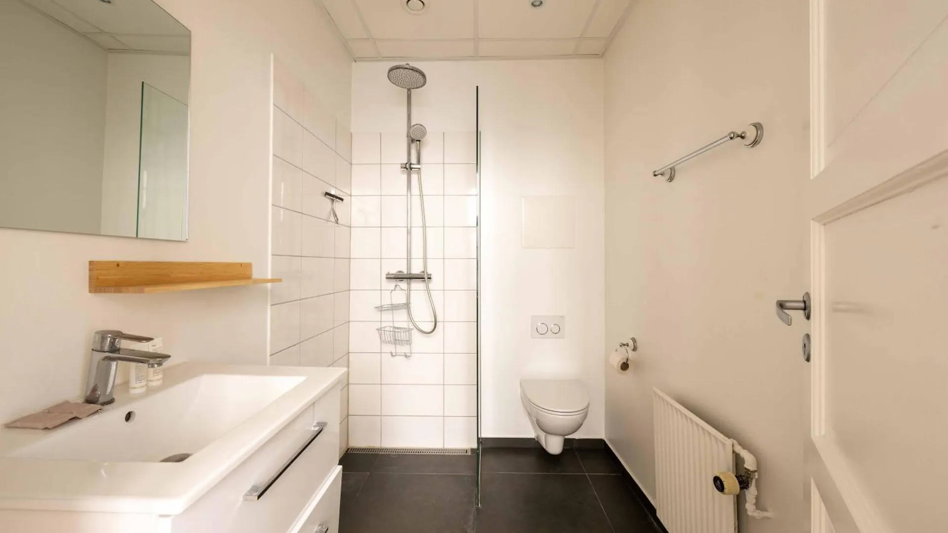 Big 4 Bedroom Apartment With Bathtub By Cph City Hall Square Köpenhamn 0*,  Danmark