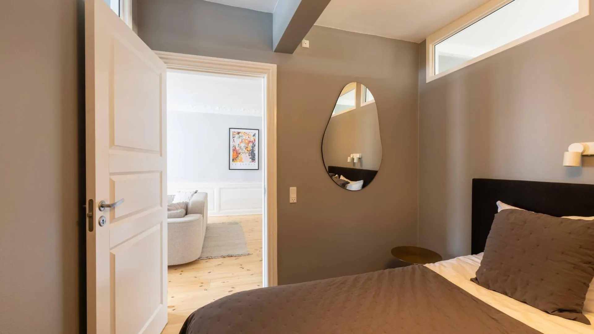 Big 4 Bedroom Apartment With Bathtub By Cph City Hall Square Köpenhamn