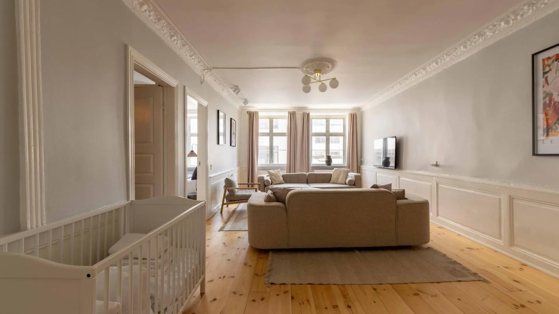 Big 4 Bedroom Apartment With Bathtub By Cph City Hall Square Köpenhamn 0*,  Danmark